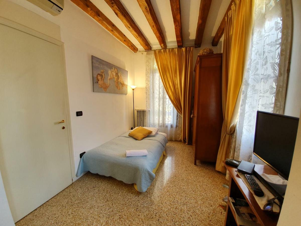 Alloggi Alla Rivetta Venedig Exterior foto